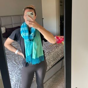 Gap scarf (blue and green)
